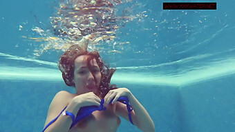 Enjoy Lina Mercury'S Stunning Underwater Display In This Video