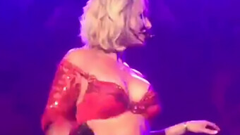 Performance Solo De Britney: Uma Atualização De Julho De 2017