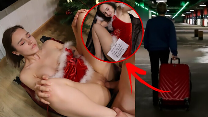 A couple's Xmas surprise: Hot sex under the tree