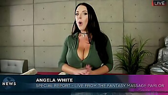 Busty Skönheter Lena Paul Och Angela White Provar Något Nytt I Denna Lesbiska Massagevideo