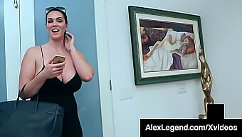 Alison Tyler, en bystig brunett, nöjd av en välutrustad legend!