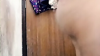 Desi Aunty Pleasures Herself With Her Fingers In Full Hindi Audio And Video