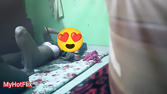 Experimenta Lo Mejor De La Adolescente Caliente Y Cachonda (18+) En Este Increíble Video