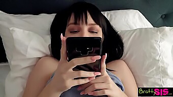 Pov Blowjob Và Đụ Với Chị Dâu Sau Khi Phát Hiện Ra Dương Vật Của Anh Trai Kế