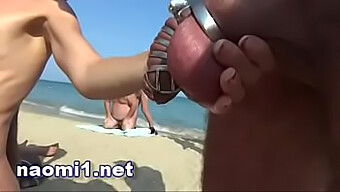 Alternde Swinger Geben Sich Am Strand Einer Extremen Orgie Mit Pisse Und Mehreren Spermas Hin