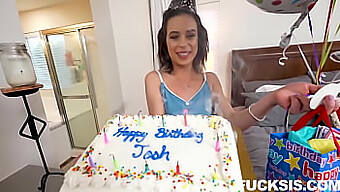 Aria Valencia Celebra Su Cumpleaños Con Un Encuentro Caliente Con Joshua Lewis